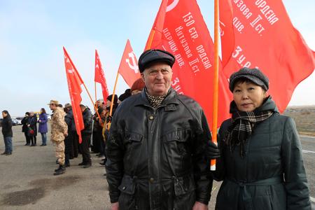 Калмыкия. Коммунисты приняли участие в траурной церемонии перезахоронения останков солдат