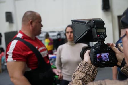 Атлет спортклуба КПРФ стал чемпионам мира в силовом жиме! Победа посвящена 100-летию Октябрьской Революции