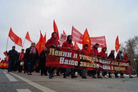 В Тюмени в демонстрации и митинге приняли участие 1500 человек