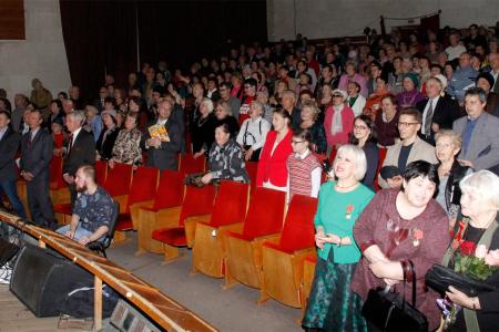 В Воронеже состоялся торжественный концерт в честь 100-летия Великого Октября
