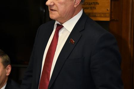 «Социально-экономический курс в России должен быть левоцентристский!». Г.А. Зюганов выступил перед участниками Всероссийского молодежного форума Государственной Думы