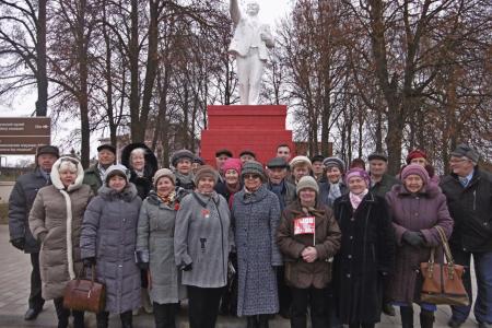 Коммунисты провели праздничные мероприятия в городах и районах Тульской области