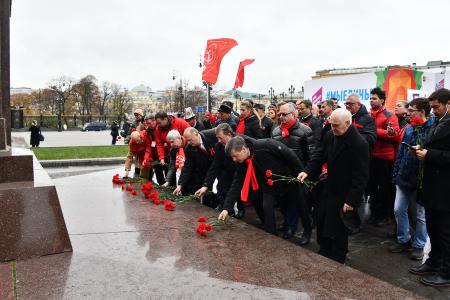 Ничто не перечеркнет значение и величие Октября