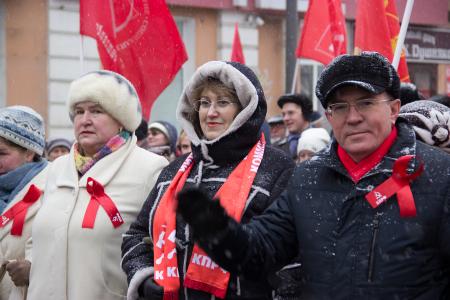 В Томске 100-летие Революции отметили демонстрацией и митингом
