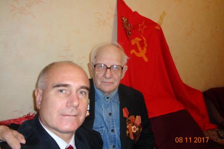 Санкт-Петербург. Коммунисты партийной организации «Гагаринская» приняли активное участие в праздновании 100-летия Октября