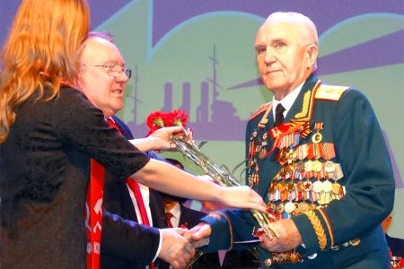 Н.Н. Иванов провел торжественное собрание, посвященное 100-летию Великой Октябрьской социалистической революции 