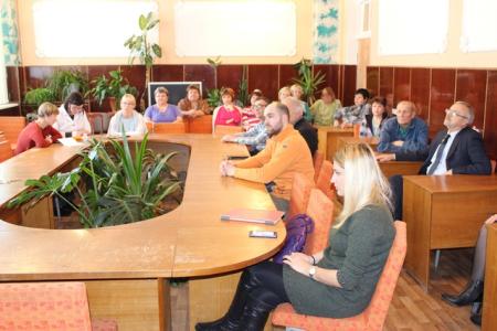 Магаданские коммунисты провели встречу в медколледже в преддверии Великого Октября