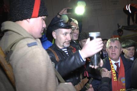 Будьте всегда верными великому Знамени Октября, бессмертным идеям марксизма-ленинизма – завещали нам жители Ростова полвека назад