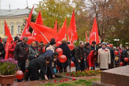 В Астрахани отметили столетие Великого Октября