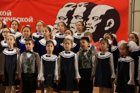 В Калмыкии 7 ноября широко отметили 100-летие Великой Октябрьской социалистической революции