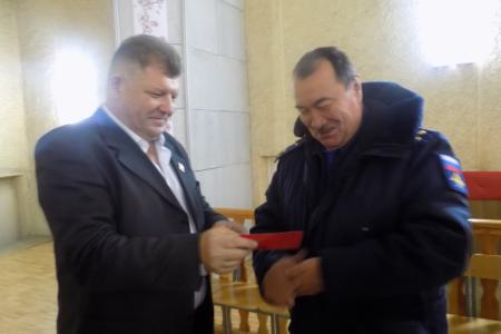 Коммунисты Железнодорожного района поздравили воронежцев с юбилеем Великой Октябрьской социалистической революции