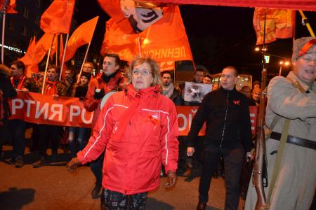 Санкт-Петербург. Революция, «Аврора» – нет у нас пути другого!