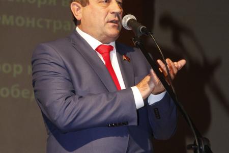 В Воронеже состоялся торжественный концерт в честь 100-летия Великого Октября