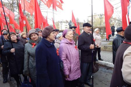 Коммунисты провели праздничные мероприятия в городах и районах Тульской области