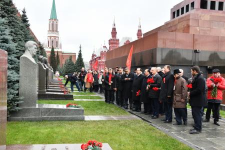Ничто не перечеркнет значение и величие Октября