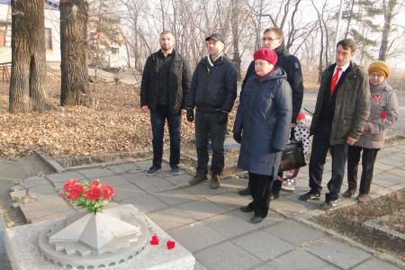 Коммунисты Благовещенска провели автопробег накануне столетия Великого Октября