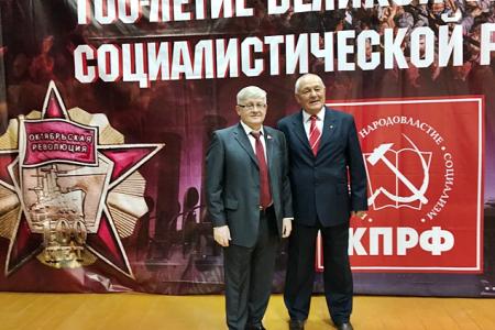 Татарстан. В Нижнекамске проведено торжественное собрание, посвящённое 100-летию Великой Октябрьской социалистической революции