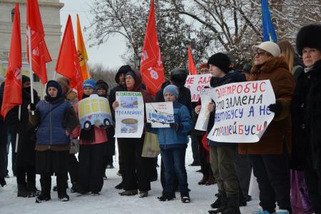 Астраханские коммунисты продолжают борьбу за сохранение троллейбусов