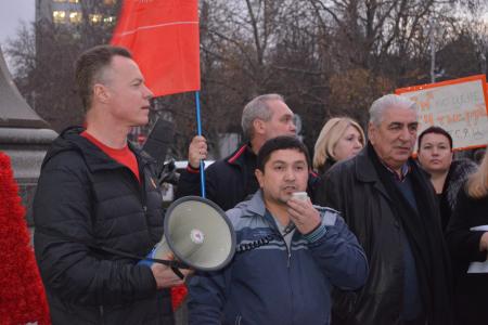 Севастопольцы протестуют, защищая свои права и свободы