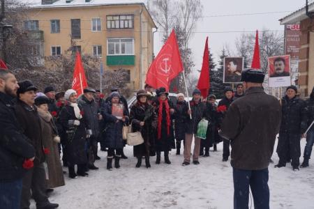 В день рождения Сталина пензенцы возложили цветы к его памятнику