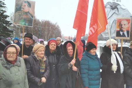 Тульская область празднует 76-ю годовщину освобождения от немецко-фашистских захватчиков