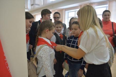 В Новосибирске встретили Новый год по-пионерски