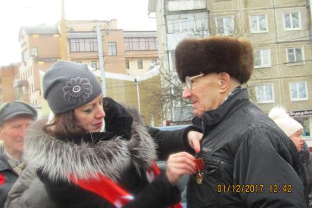 В Калуге прошел торжественный митинг с возложением цветов к Вечному Огню и памятнику Г.К. Жукову