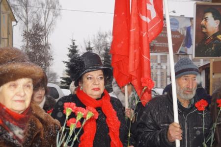 В день рождения Сталина пензенцы возложили цветы к его памятнику