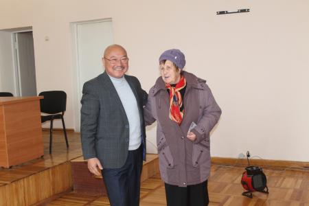 Калмыкия. Коммунисты приняли участие в торжественном мероприятии в райцентре Большой Царын
