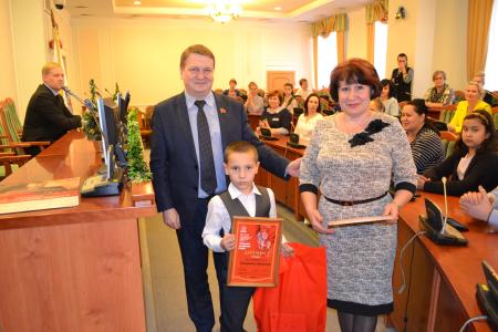 В Нижегородской области КПРФ наградила победителей конкурса, приуроченного к 100-летию Октября