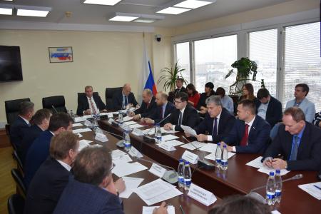 В Госдуме прошло II заседание межрегиональной общественной инициативной группы на тему "Бюджетная политика. Проблемы социально-экономического развития"