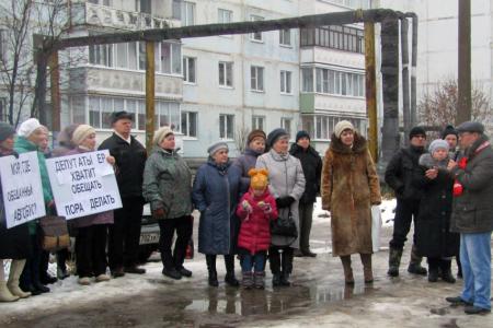В Кинешме состоялся митинг по поводу организации пассажирского автобусного движения в микрорайоне «Волжанка»