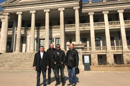 А.А. Ющенко в составе думской делегацией приехал в Южную Корею