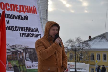 Астраханские коммунисты продолжают борьбу за сохранение троллейбусов