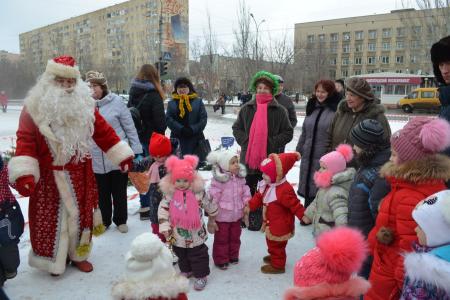 Волгоградская область. В Волжском состоялась акция «Советский, Красный Дед Мороз»
