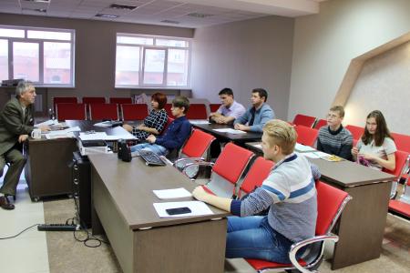 Пятый набор партийной школы Челябинского обкома КПРФ приступил к занятиям