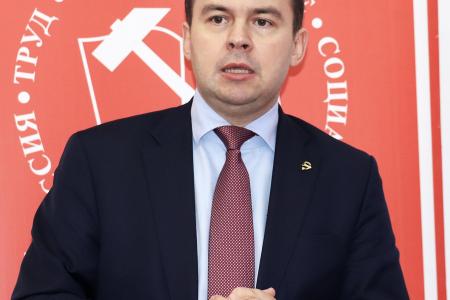 Юрий Афонин в Сыктывкаре провел пресс-конференцию и встретился с партактивом