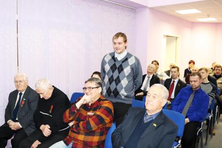 Юрий Афонин в Сыктывкаре провел пресс-конференцию и встретился с партактивом