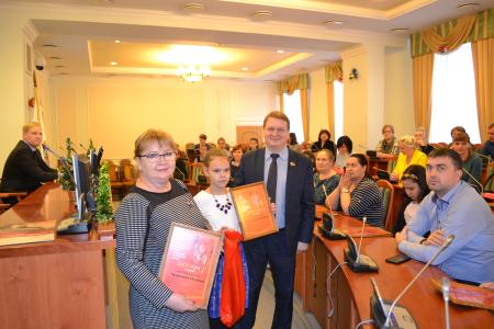 В Нижегородской области КПРФ наградила победителей конкурса, приуроченного к 100-летию Октября