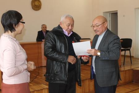 Калмыкия. Коммунисты приняли участие в торжественном мероприятии в райцентре Большой Царын
