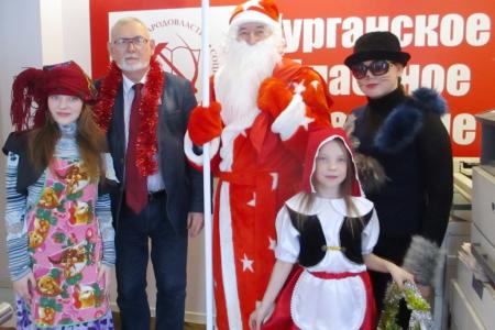 Новогодние утренники для детей прошли в Курганском горкоме КПРФ