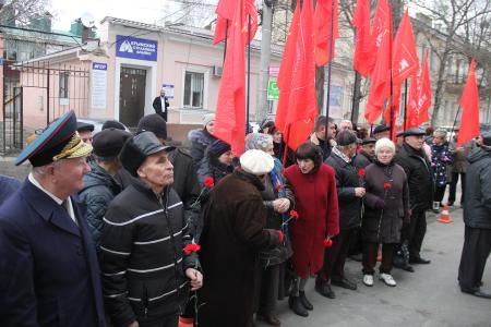 Коммунисты Крыма почтили память И.В. Сталина