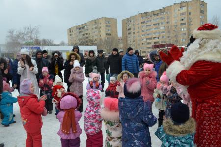 Волгоградская область. В Волжском состоялась акция «Советский, Красный Дед Мороз»