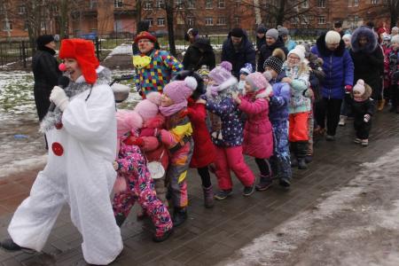 Коммунисты провели новогодние ёлки для маленьких ярославцев