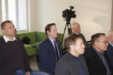 Секретарь Новосибирского обкома КПРФ Ренат Сулейманов презентовал свою книгу «Органы политического сыска в России: от Петра I до Сталина»