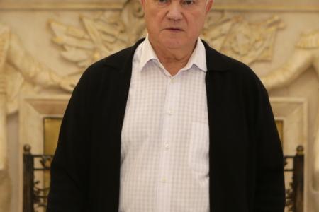 Геннадий Зюганов вручил дипломы слушателям Центра политической учёбы ЦК КПРФ