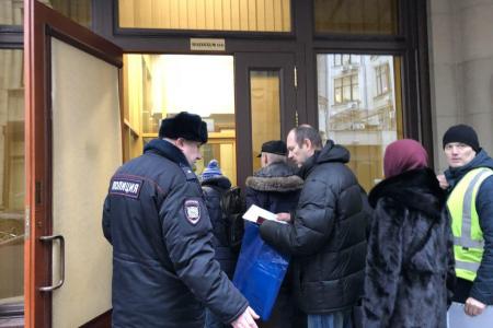 «Частная лавочка». Сотрудники ВИМ-Авиа тщетно пытаются получить зарплату