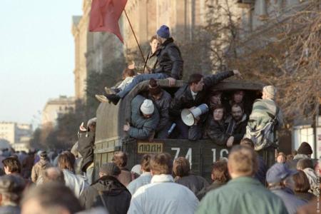 Прошло прощание с Виктором Анпиловым