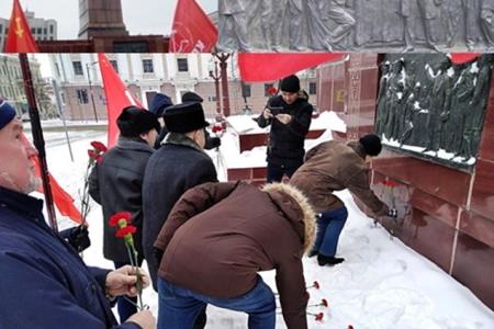Татарстан. Казанские коммунисты почтили память Владимира Ильича Ленина