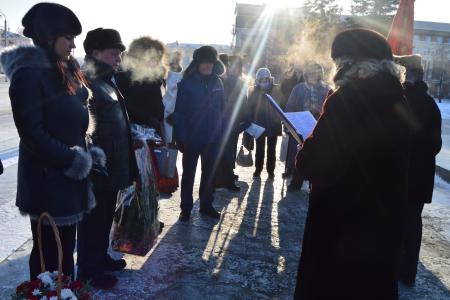 Алтайский край. Барнаульские коммунисты почтили память В.И. Ленина